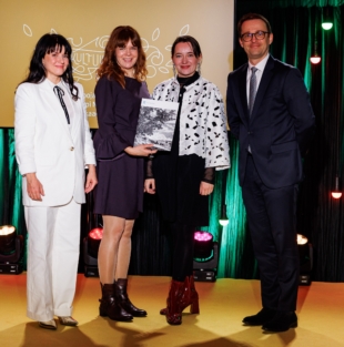 Kultuuriminister Heidy Purga, Soraineni kommunikatsioonijuht Iris Magnus, Heliloojate Liidu esindaja Mari Liis Rebane ja Soraineni juhtivpartner Kaupo Lepasepp